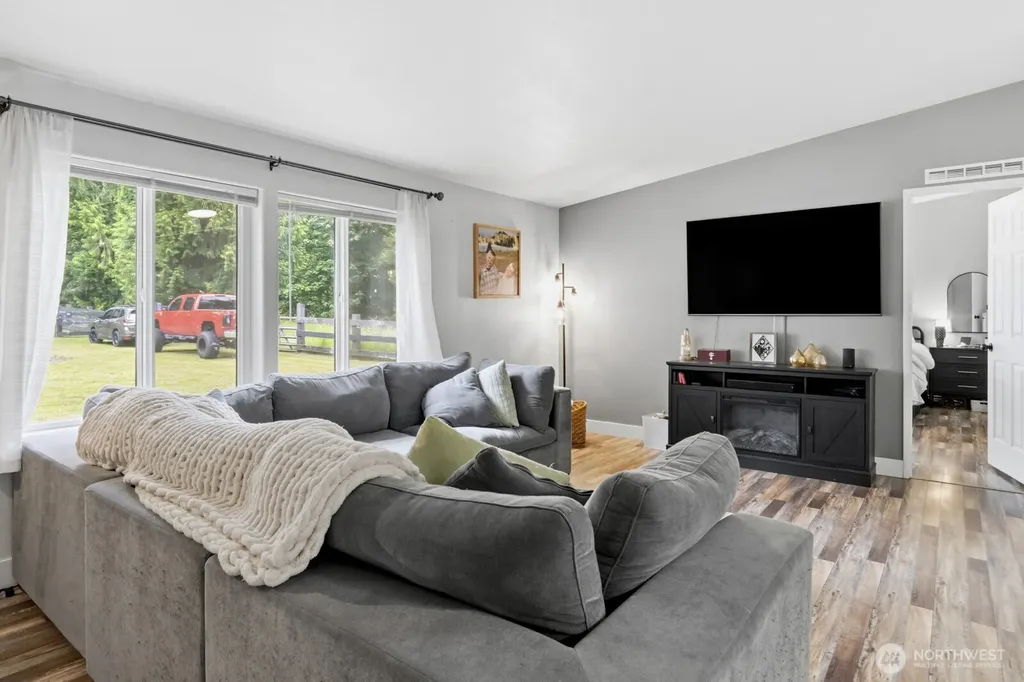 28915 Mountain Highway E Graham WA 98338