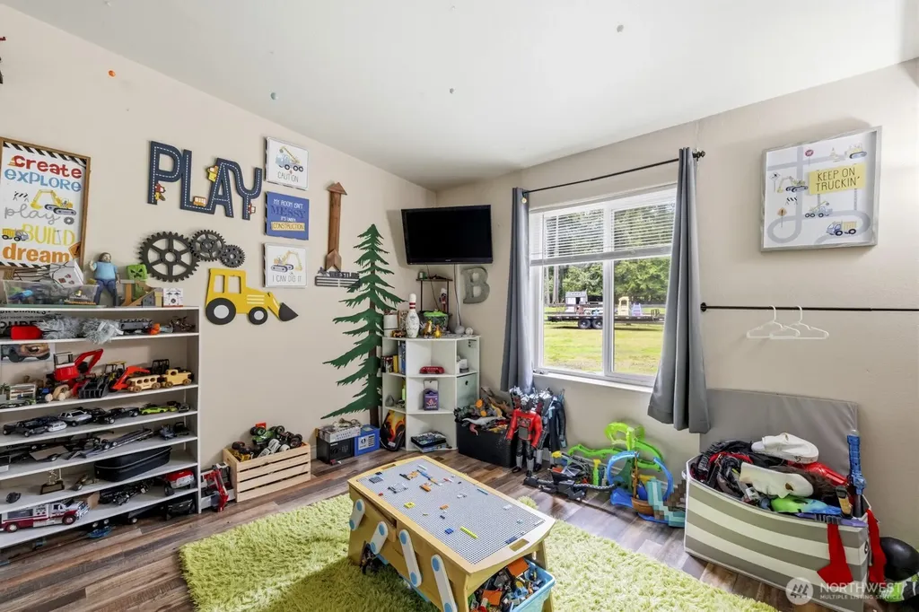 28915 Mountain Highway E Graham WA 98338
