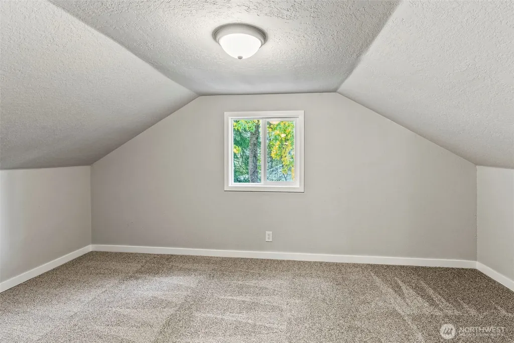 235 Holcomb Spur Road Kelso WA 98626