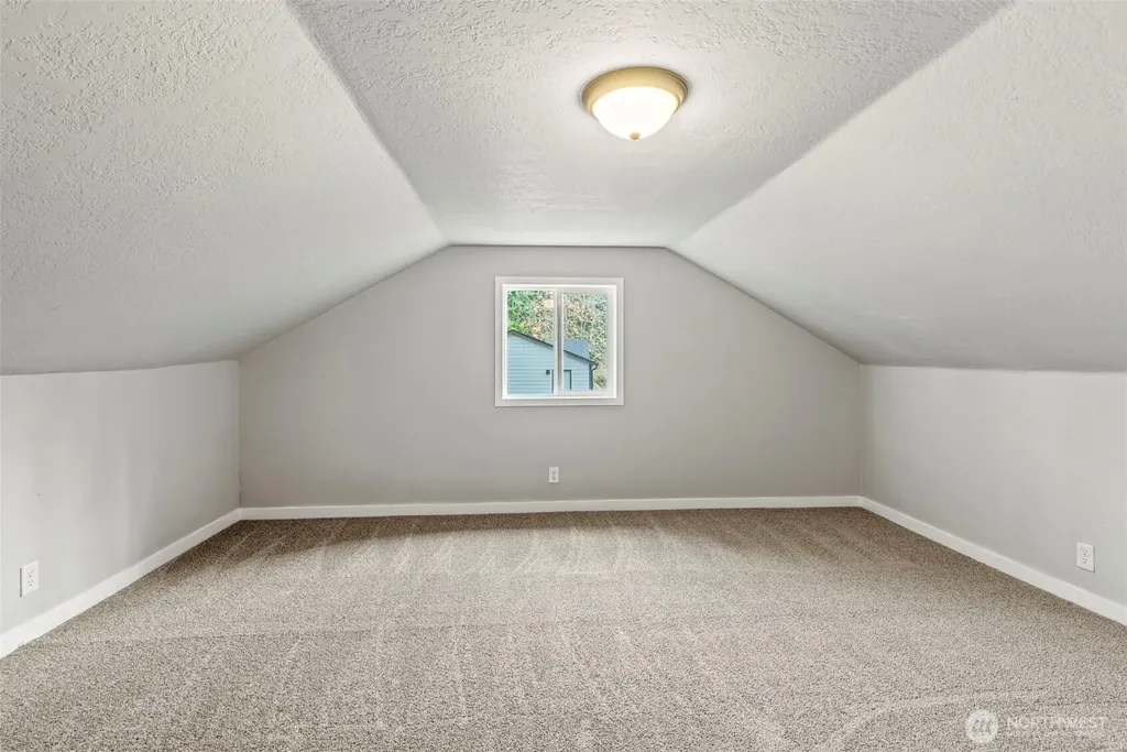 235 Holcomb Spur Road Kelso WA 98626