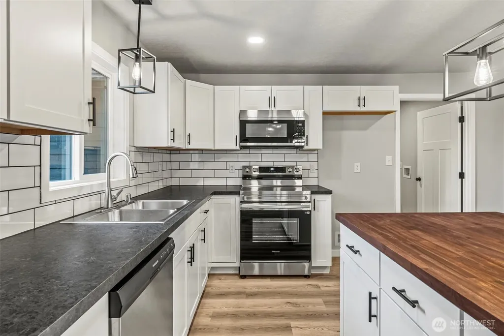 235 Holcomb Spur Road Kelso WA 98626
