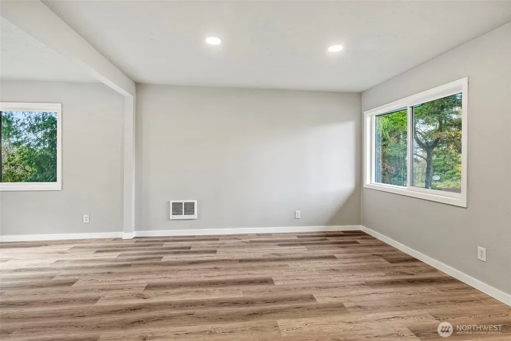 235 Holcomb Spur Road Kelso WA 98626