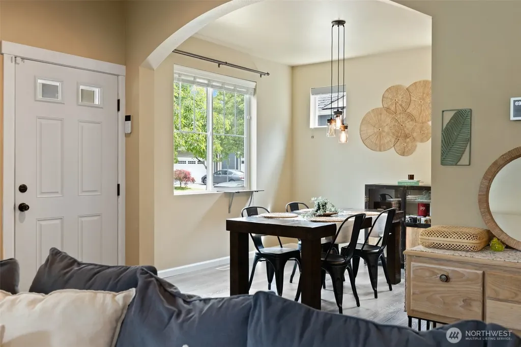 507 Meadowwood Drive SW Olympia WA 98502