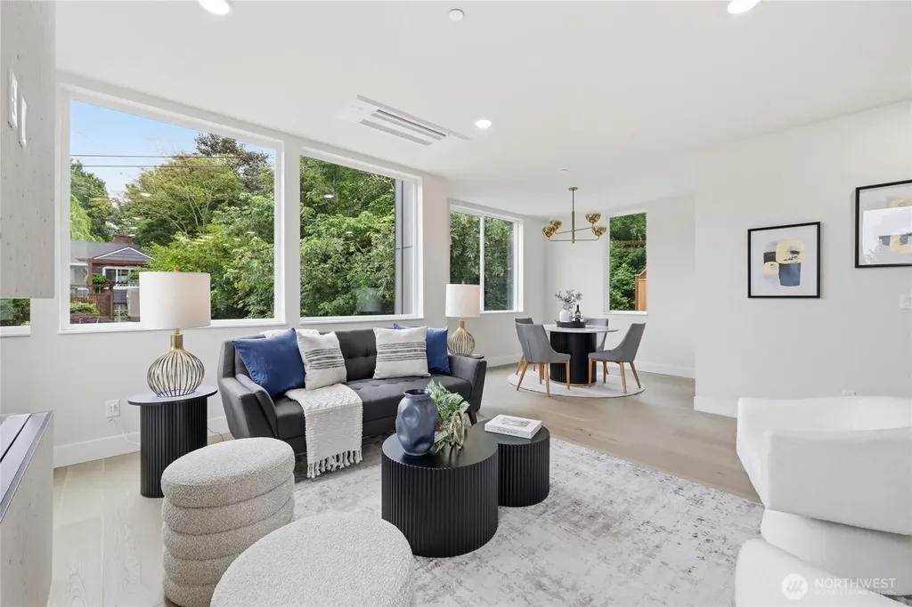 1405 29th Avenue Seattle WA 98122