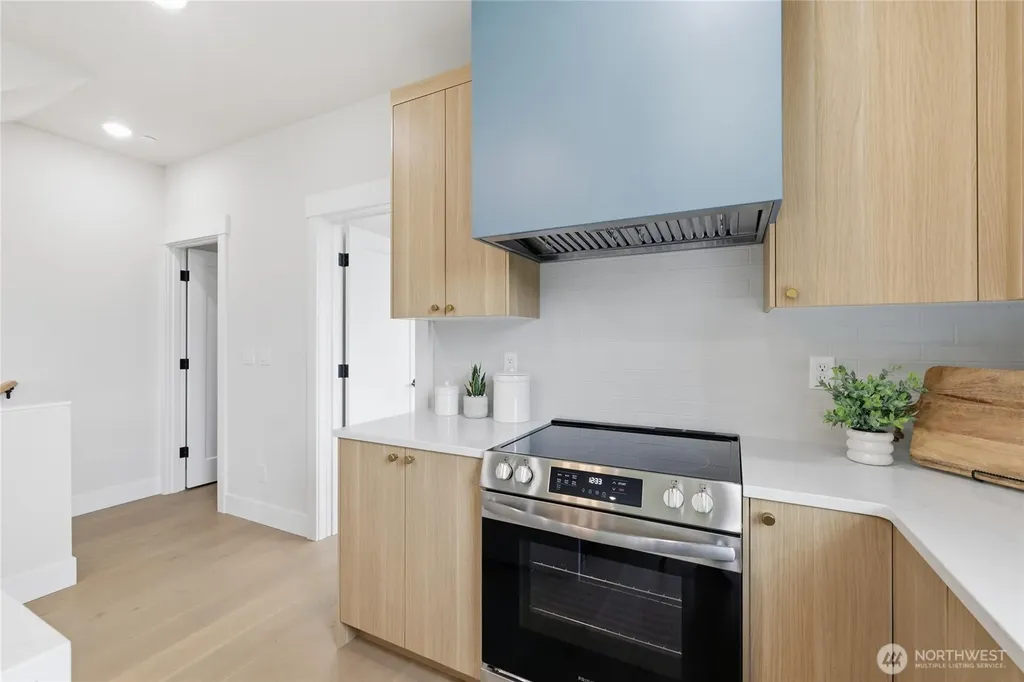 1405 29th Avenue Seattle WA 98122
