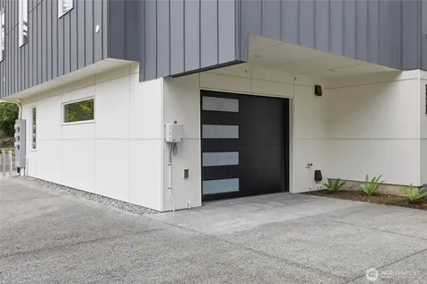 1405 29th Avenue Seattle WA 98122