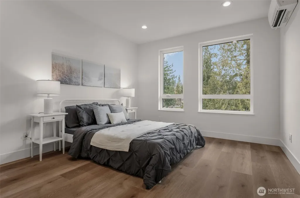 8923 166th Avenue NE Redmond WA 98052