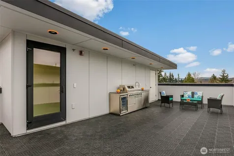 8923 166th Avenue NE Redmond WA 98052