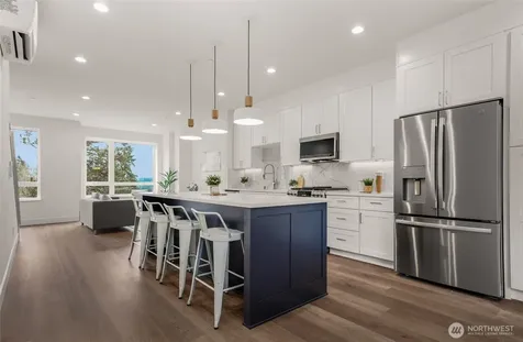 8923 166th Avenue NE Redmond WA 98052