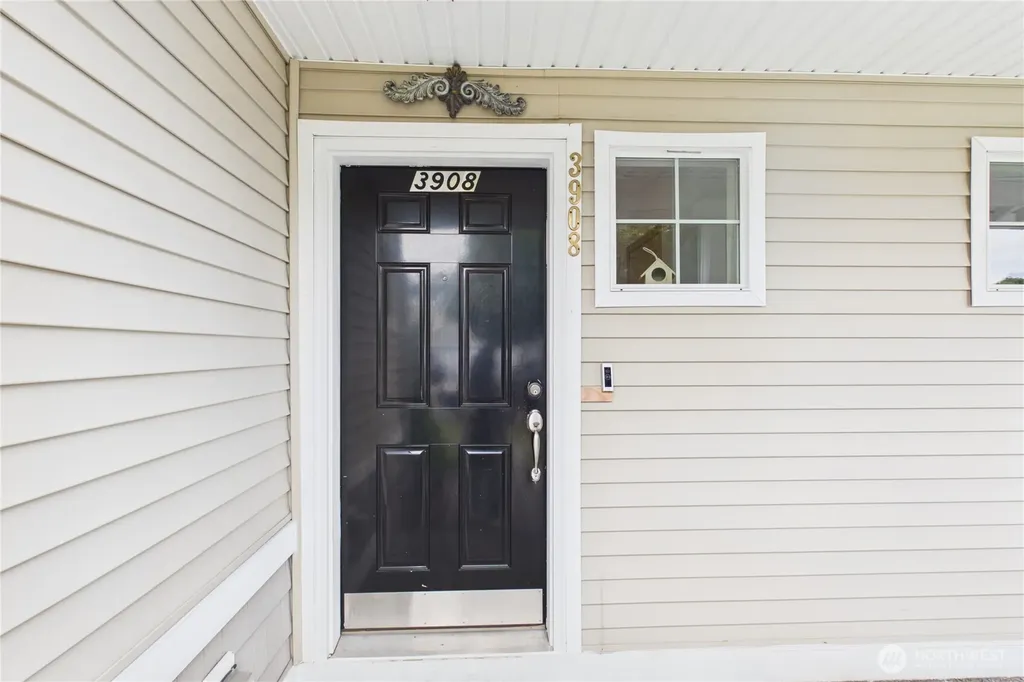 3908 153rd Pl SE Bothell WA 98012