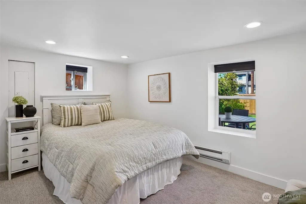 4323 15th Avenue S Seattle WA 98108