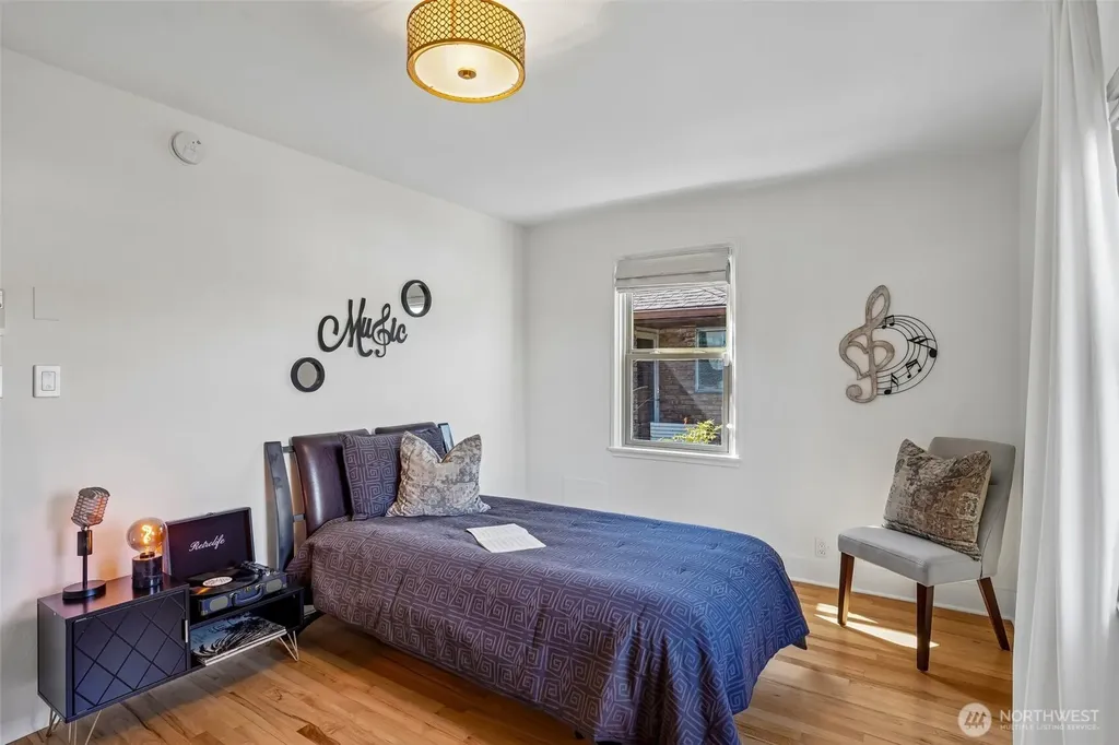 4323 15th Avenue S Seattle WA 98108