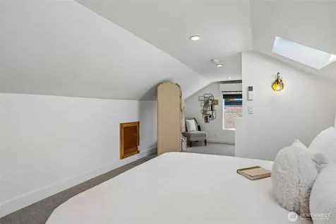 4323 15th Avenue S Seattle WA 98108