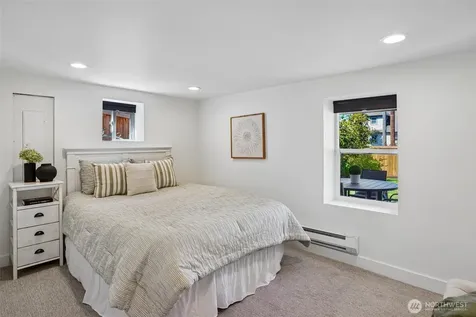 4323 15th Avenue S Seattle WA 98108