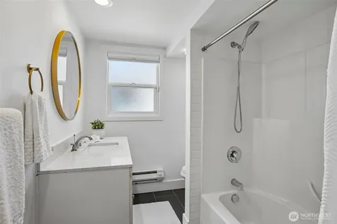 4323 15th Avenue S Seattle WA 98108