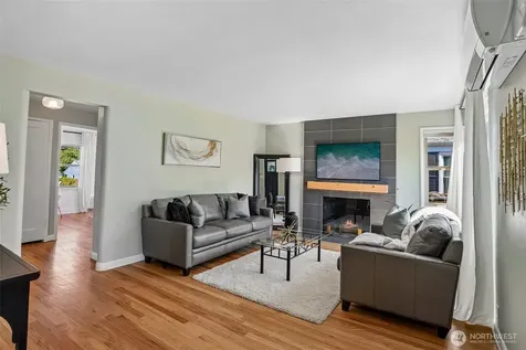 4323 15th Avenue S Seattle WA 98108