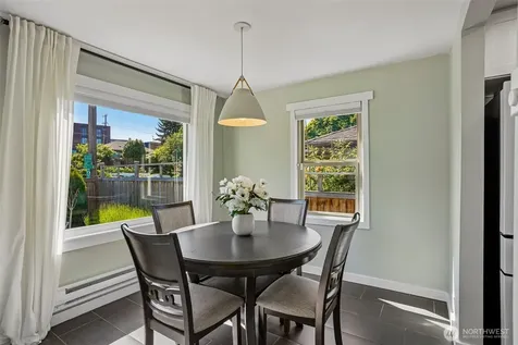 4323 15th Avenue S Seattle WA 98108