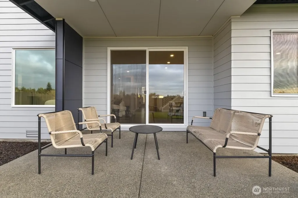 1708 141st Street E Tacoma WA 98445
