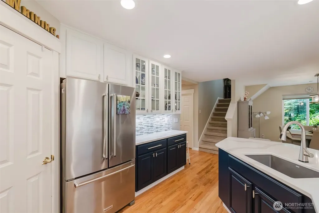160 E Soderberg Road Allyn WA 98524