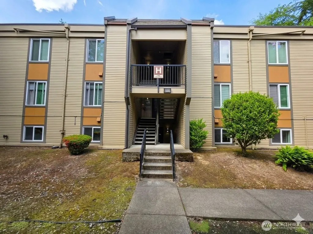 14605 34th Street NE Bellevue WA 98007