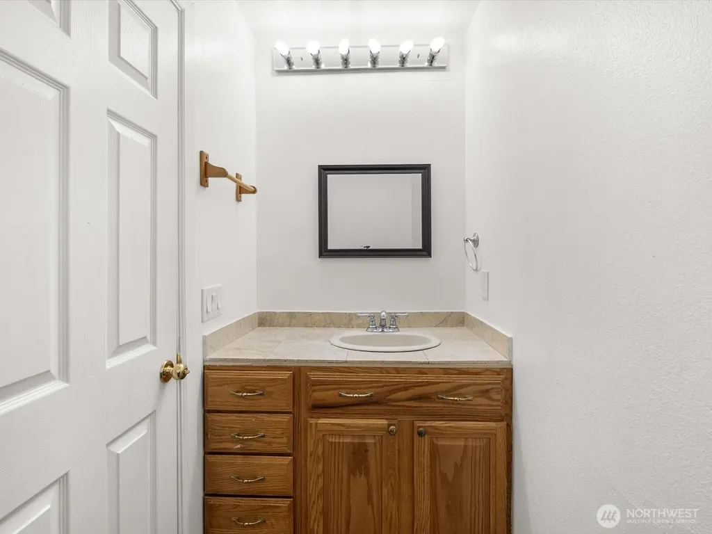 14605 34th Street NE Bellevue WA 98007