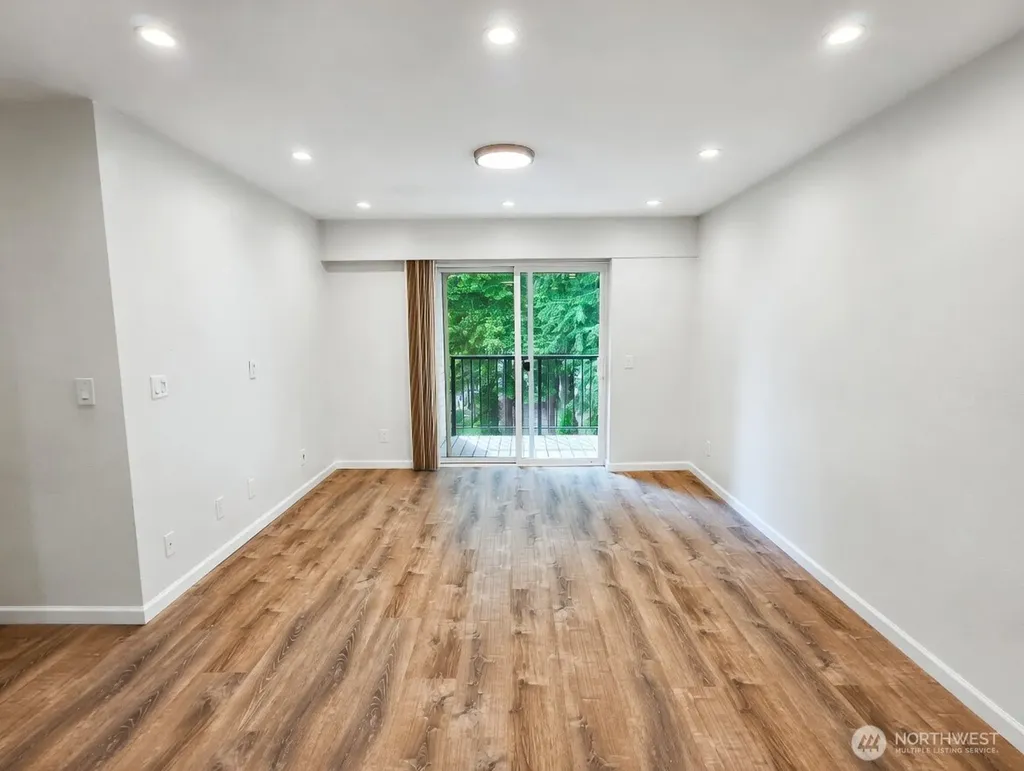 14605 34th Street NE Bellevue WA 98007