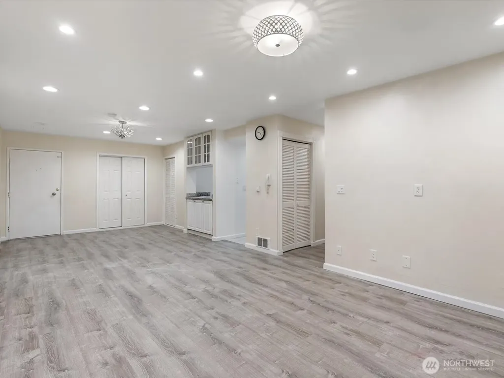 14605 34th Street NE Bellevue WA 98007