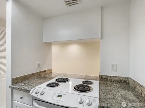 14605 34th Street NE Bellevue WA 98007