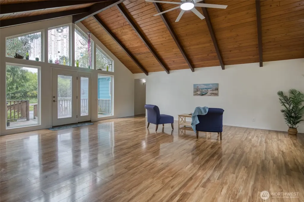 18 Sunset Boulevard Hoquiam WA 98550
