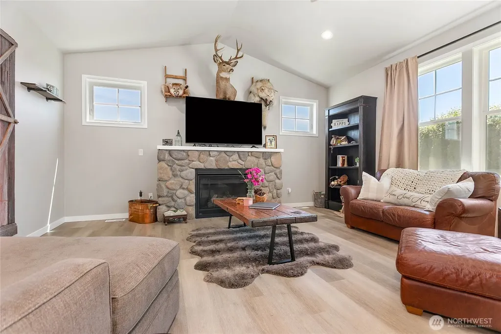 801 Pine Crest Drive Everson WA 98247