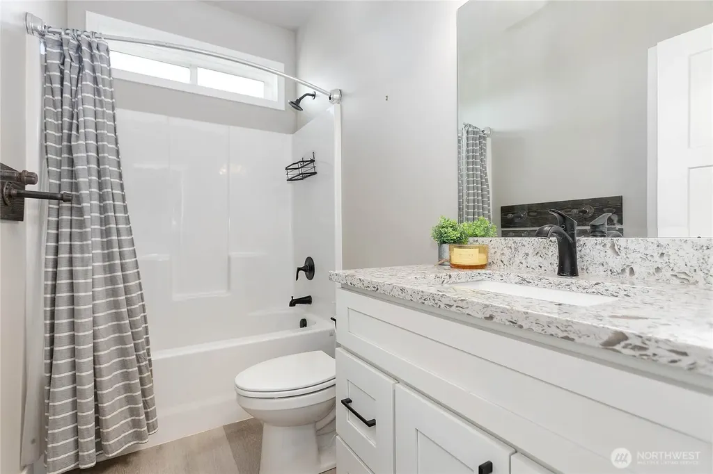 801 Pine Crest Drive Everson WA 98247