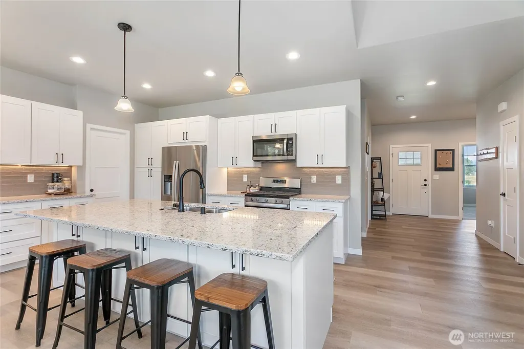 801 Pine Crest Drive Everson WA 98247