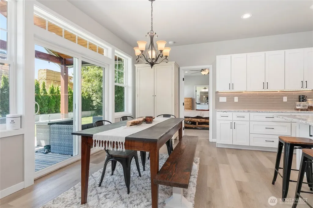 801 Pine Crest Drive Everson WA 98247