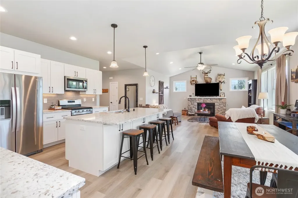 801 Pine Crest Drive Everson WA 98247