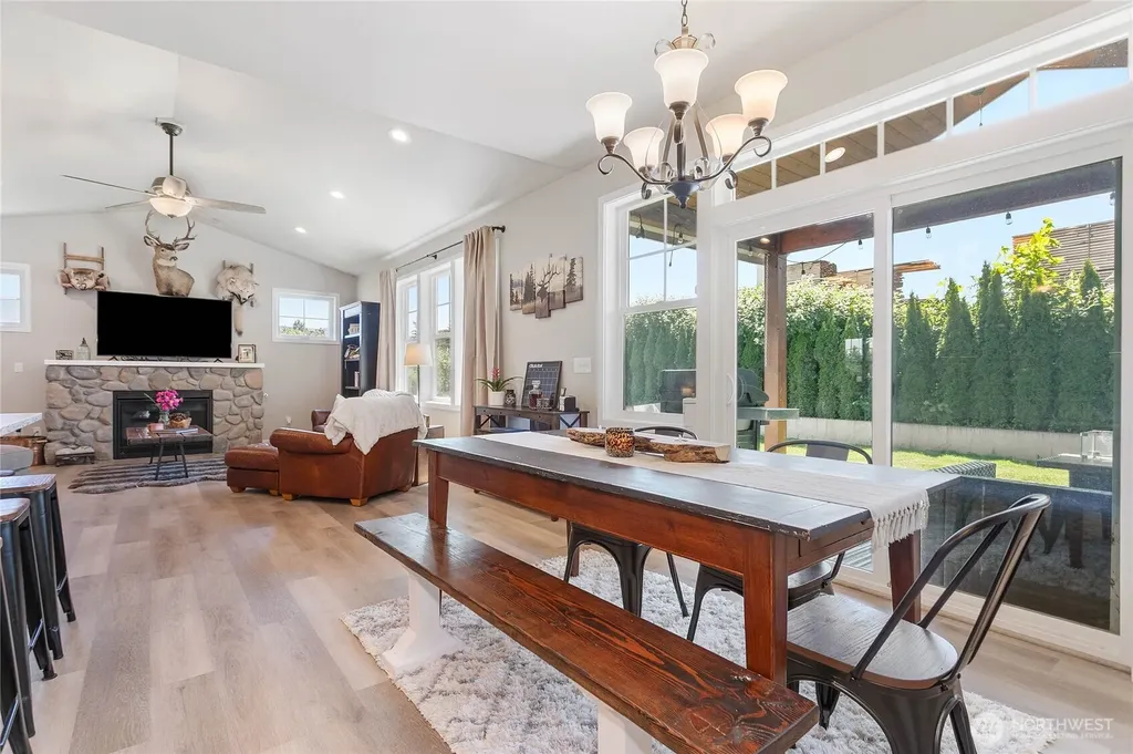801 Pine Crest Drive Everson WA 98247