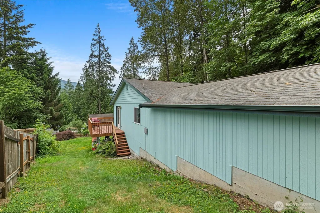 794 West Road Sedro Woolley WA 98284