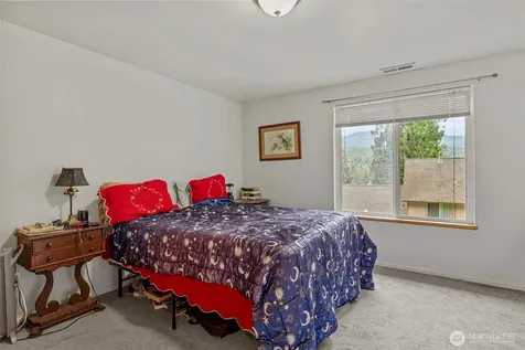 794 West Road Sedro Woolley WA 98284
