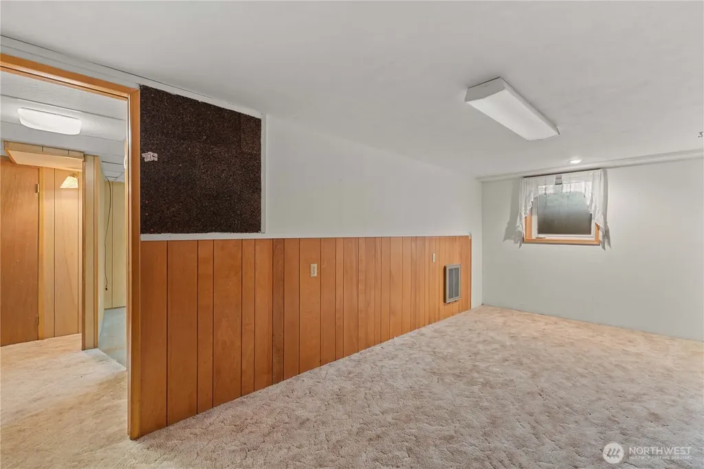 1550 Pear Lane Rock Island WA 98850