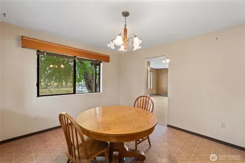 1550 Pear Lane Rock Island WA 98850