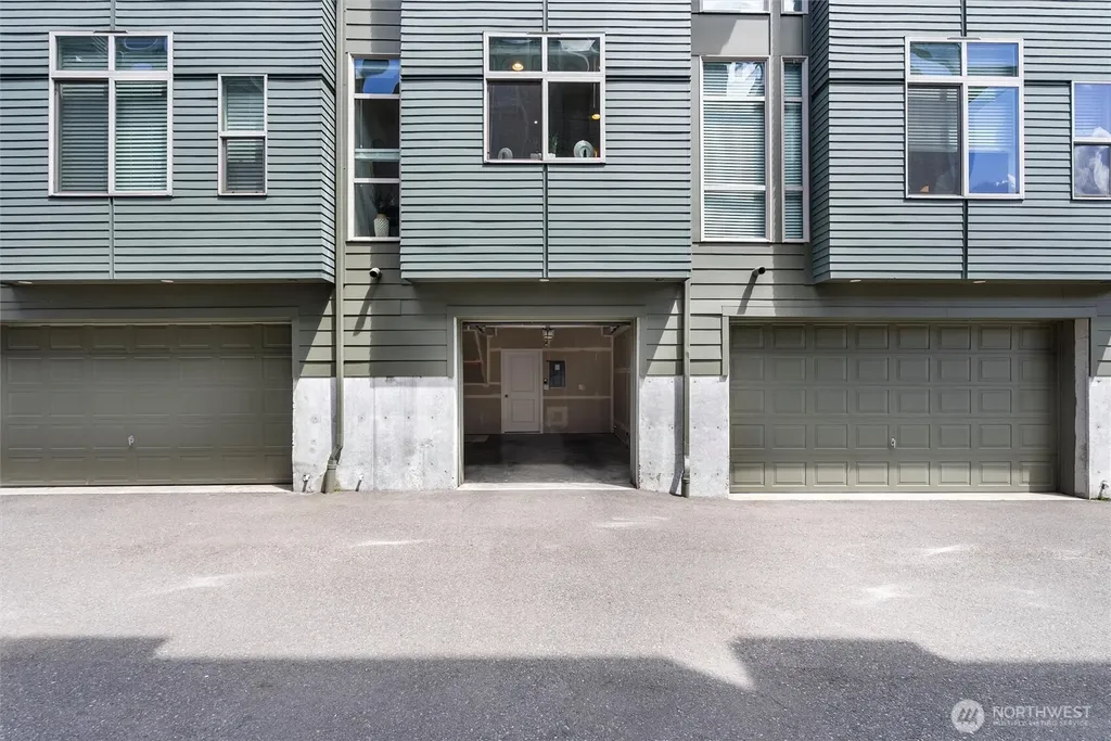 2136 S G Street Tacoma WA 98405