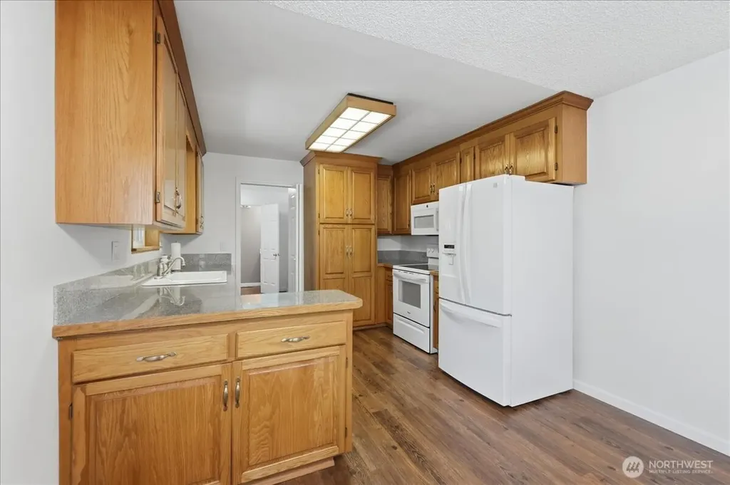 7002 106th Street E Puyallup WA 98373