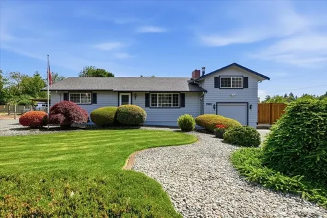 7002 106th Street E Puyallup WA 98373