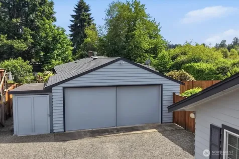 7002 106th Street E Puyallup WA 98373