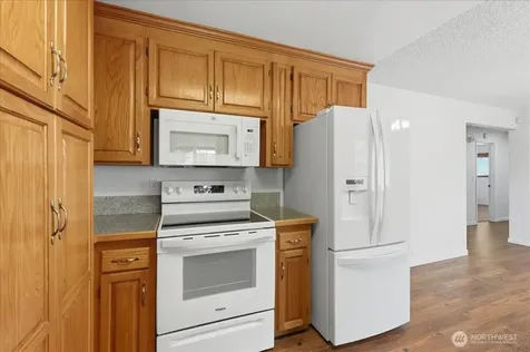 7002 106th Street E Puyallup WA 98373