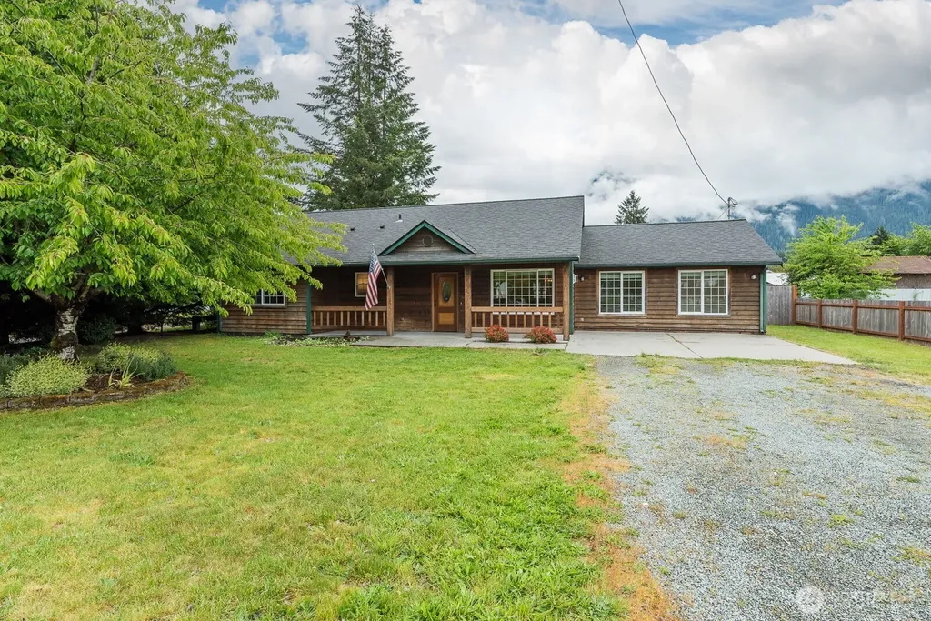 1015 Alvord Street Darrington WA 98241