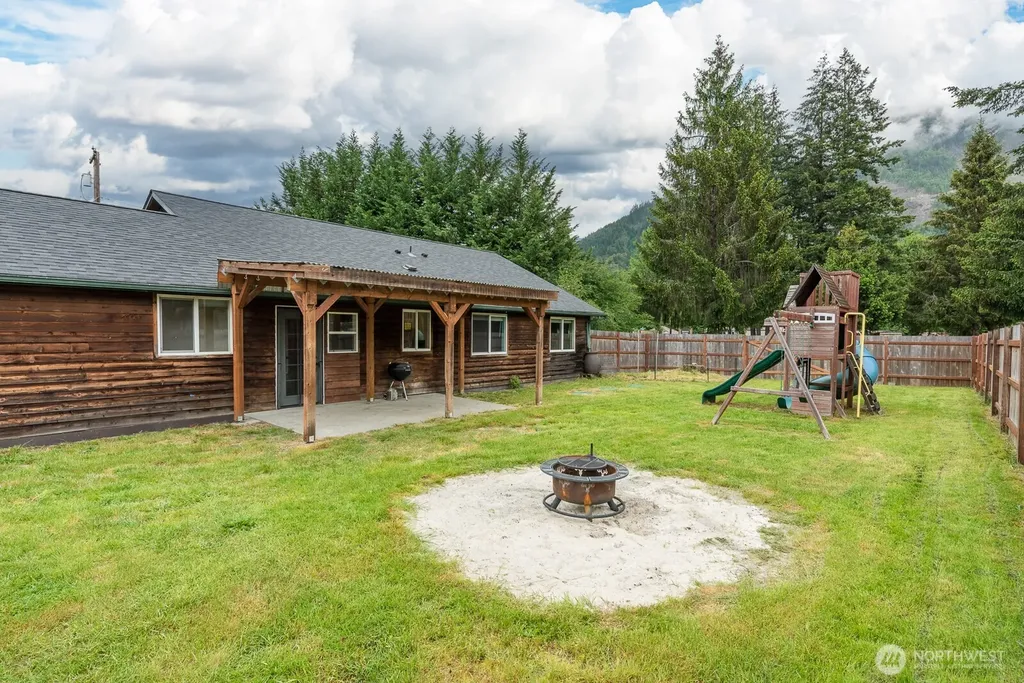 1015 Alvord Street Darrington WA 98241
