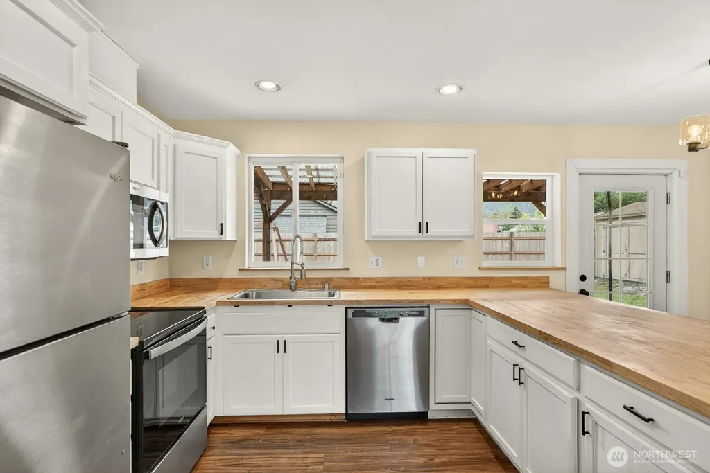 1015 Alvord Street Darrington WA 98241