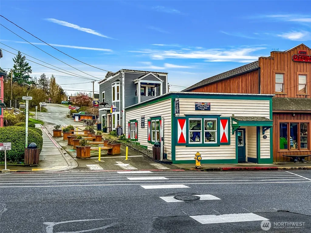 200 NW 1st Street Coupeville WA 98239