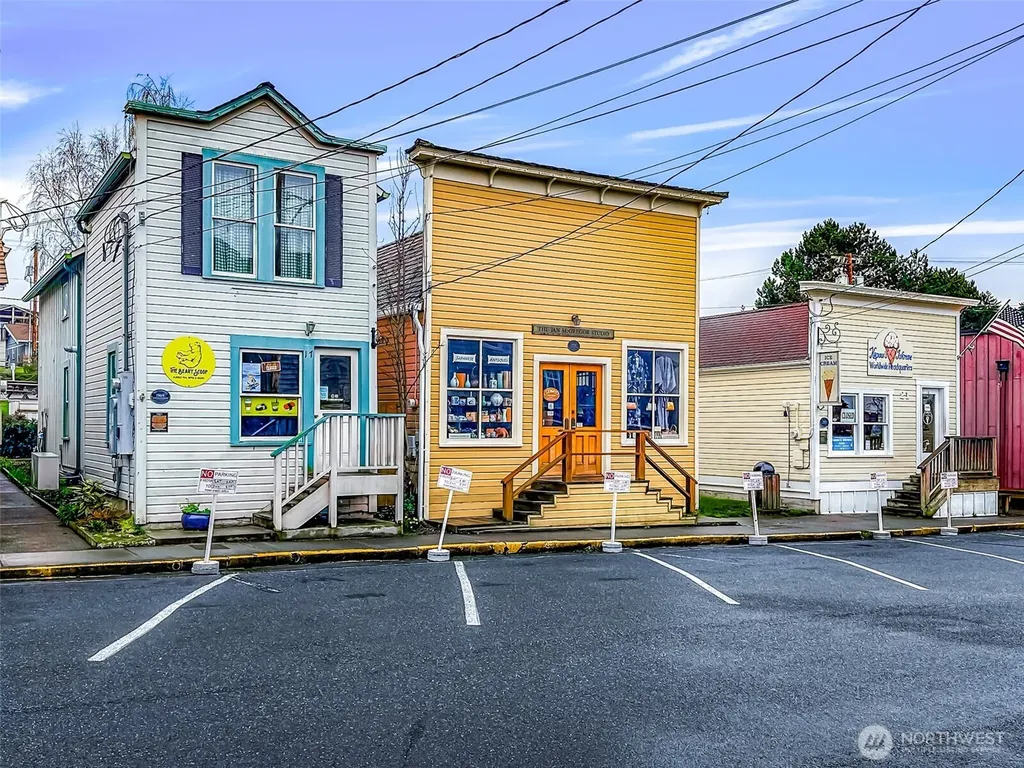 200 NW 1st Street Coupeville WA 98239