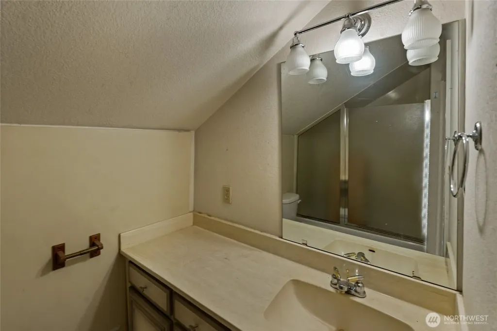 42410 264th Avenue SE Enumclaw WA 98022